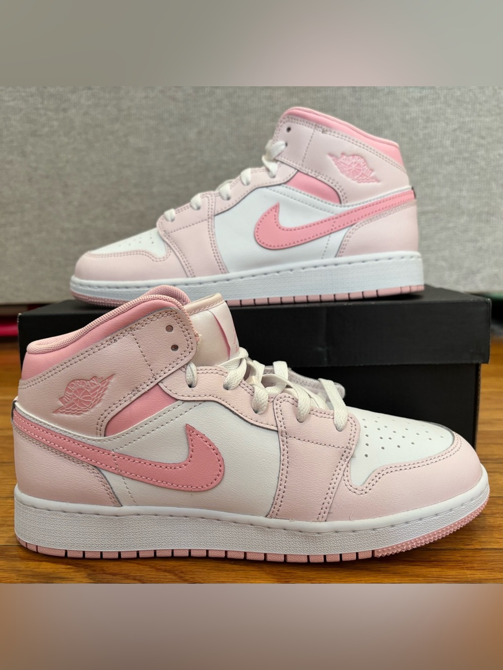Nike Air Jordan 1 Mid. Baby pink/white colorway. Youth 7